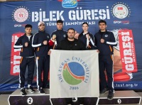 Öğrencilerimiz Bilek Güreşi Türkiye Şampiyonası’nda Önemli Dereceler Elde Etti